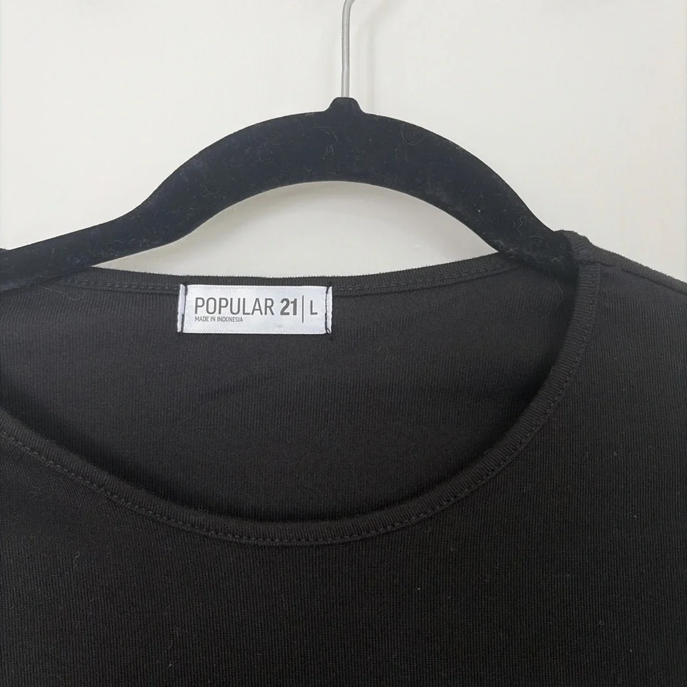 Black‎ Ruched Drawstring Top - Picture 3 of 4